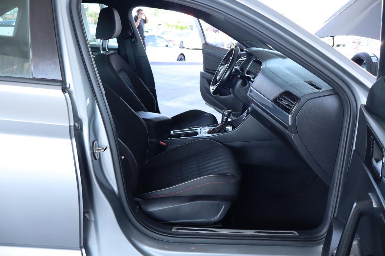 Volkswagen Jetta GLI S DSG 2021
