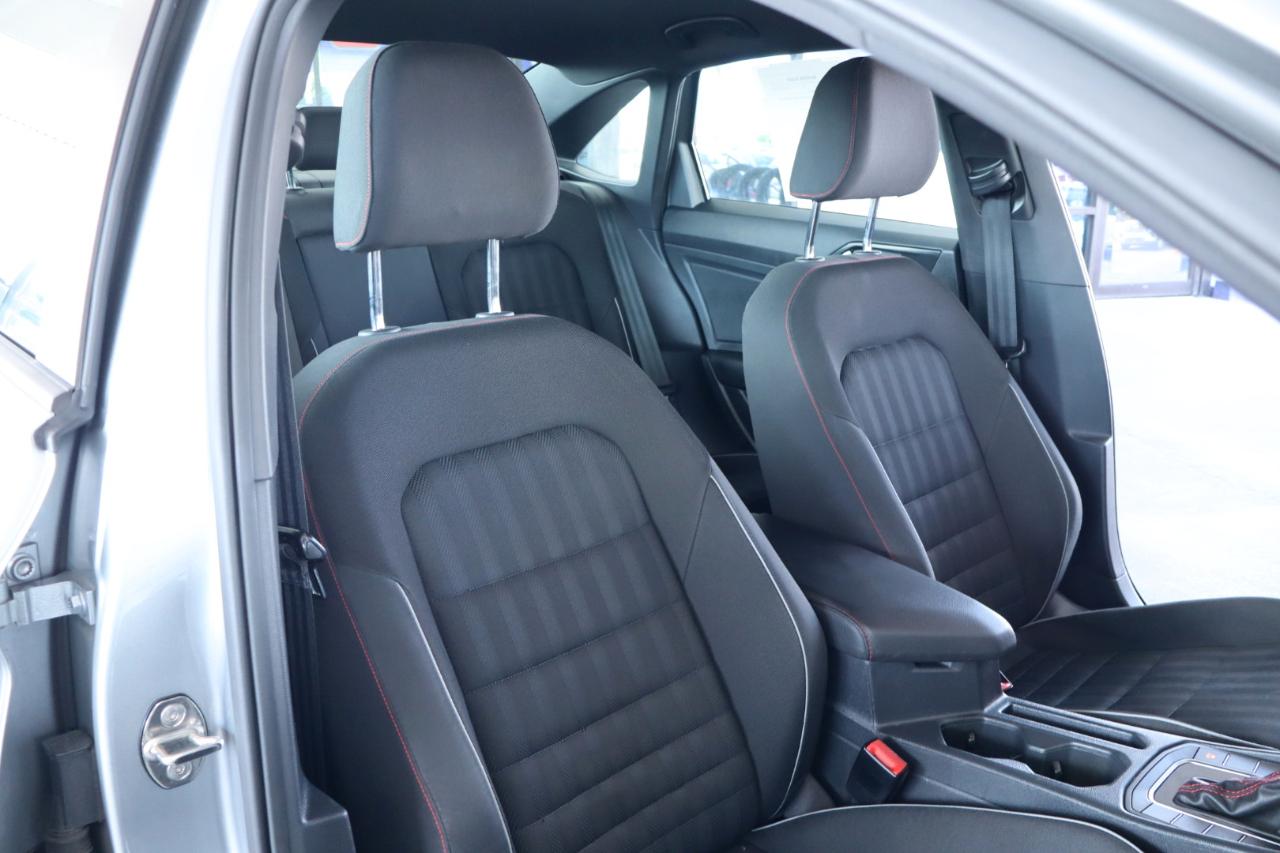 Volkswagen Jetta GLI S DSG 2021