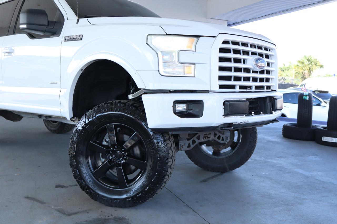 Ford F-150 4WD SuperCrew 145" XLT 2015