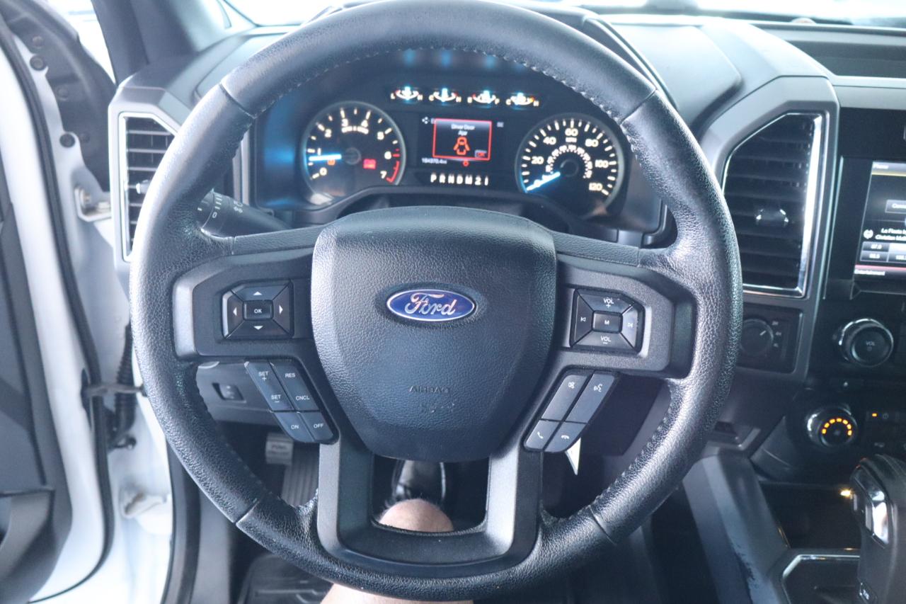 Ford F-150 4WD SuperCrew 145" XLT 2015