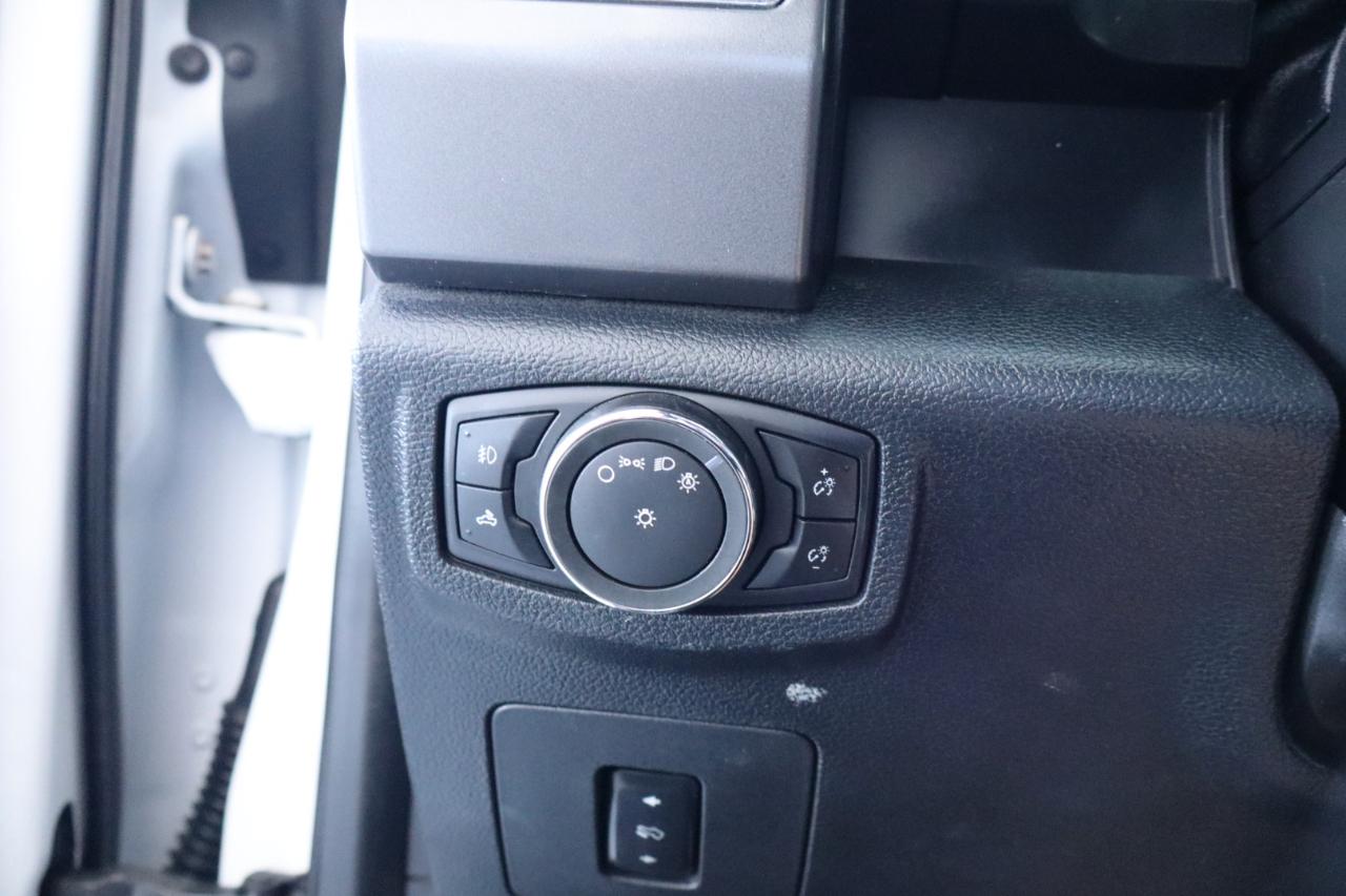 Ford F-150 4WD SuperCrew 145" XLT 2015