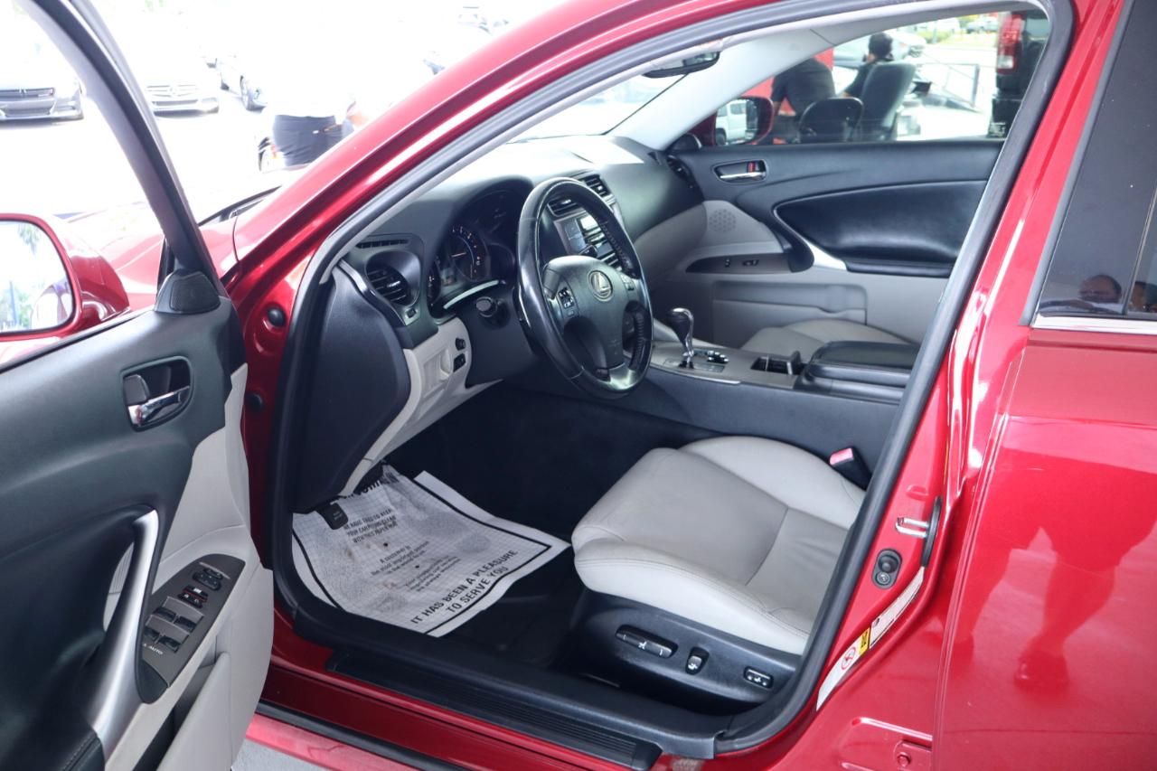 Lexus IS 250 4dr Sport Sdn Auto RWD 2010