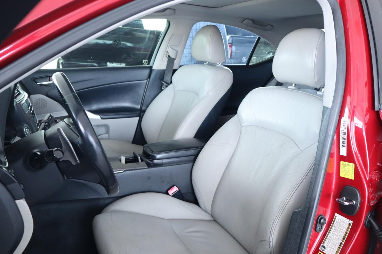 Lexus IS 250 4dr Sport Sdn Auto RWD 2010