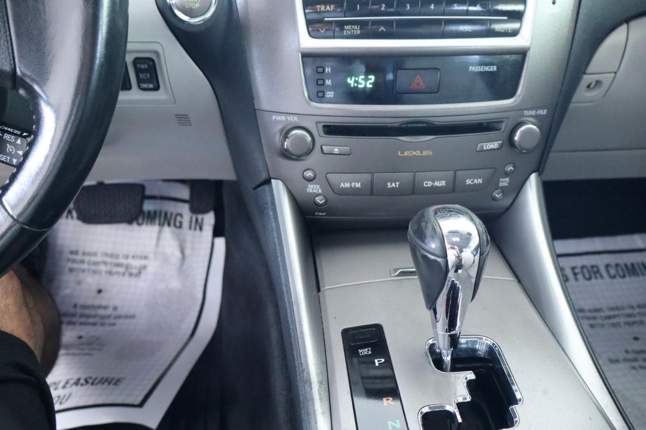 Lexus IS 250 4dr Sport Sdn Auto RWD 2010
