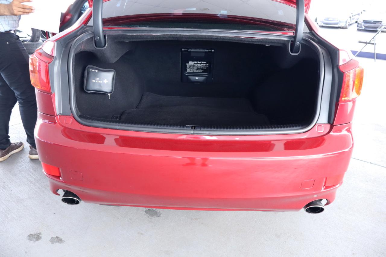 Lexus IS 250 4dr Sport Sdn Auto RWD 2010