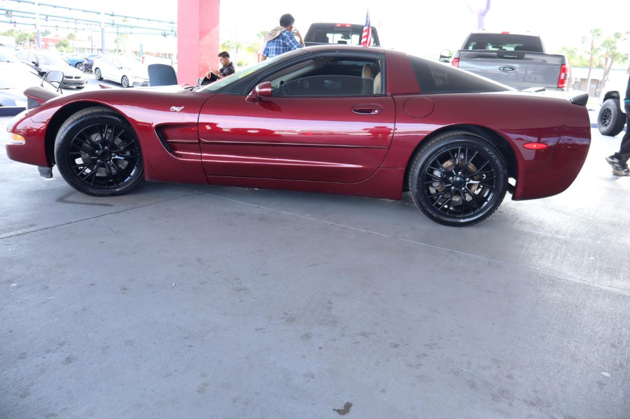 Chevrolet Corvette 2dr Cpe 2003