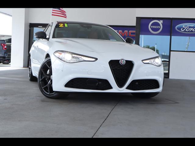 White 2021 Alfa Romeo Giulia Sedan Rear-Wheel Drive Automatic