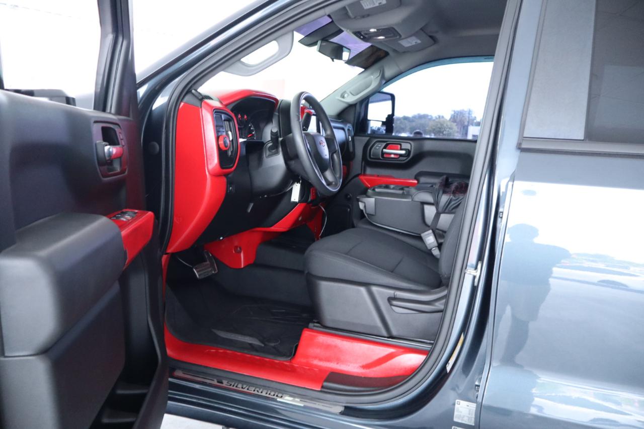 Chevrolet Silverado 1500 2WD Crew Cab 147" Custom 2020