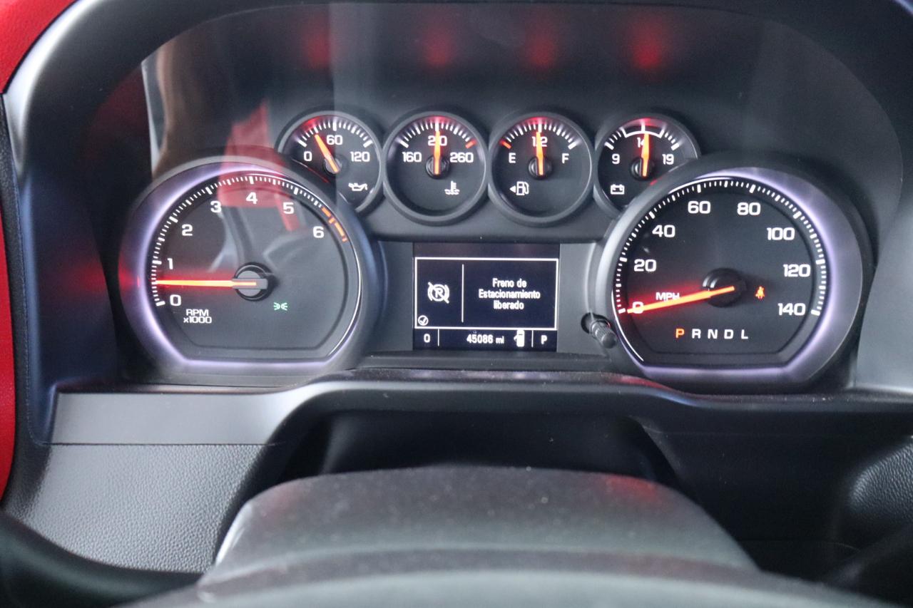 Chevrolet Silverado 1500 2WD Crew Cab 147" Custom 2020