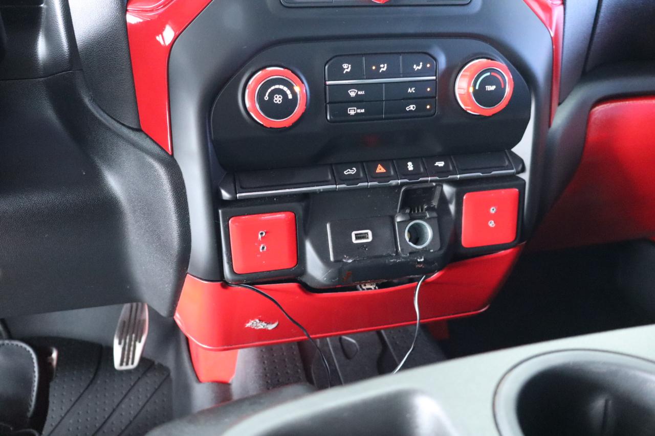 Chevrolet Silverado 1500 2WD Crew Cab 147" Custom 2020