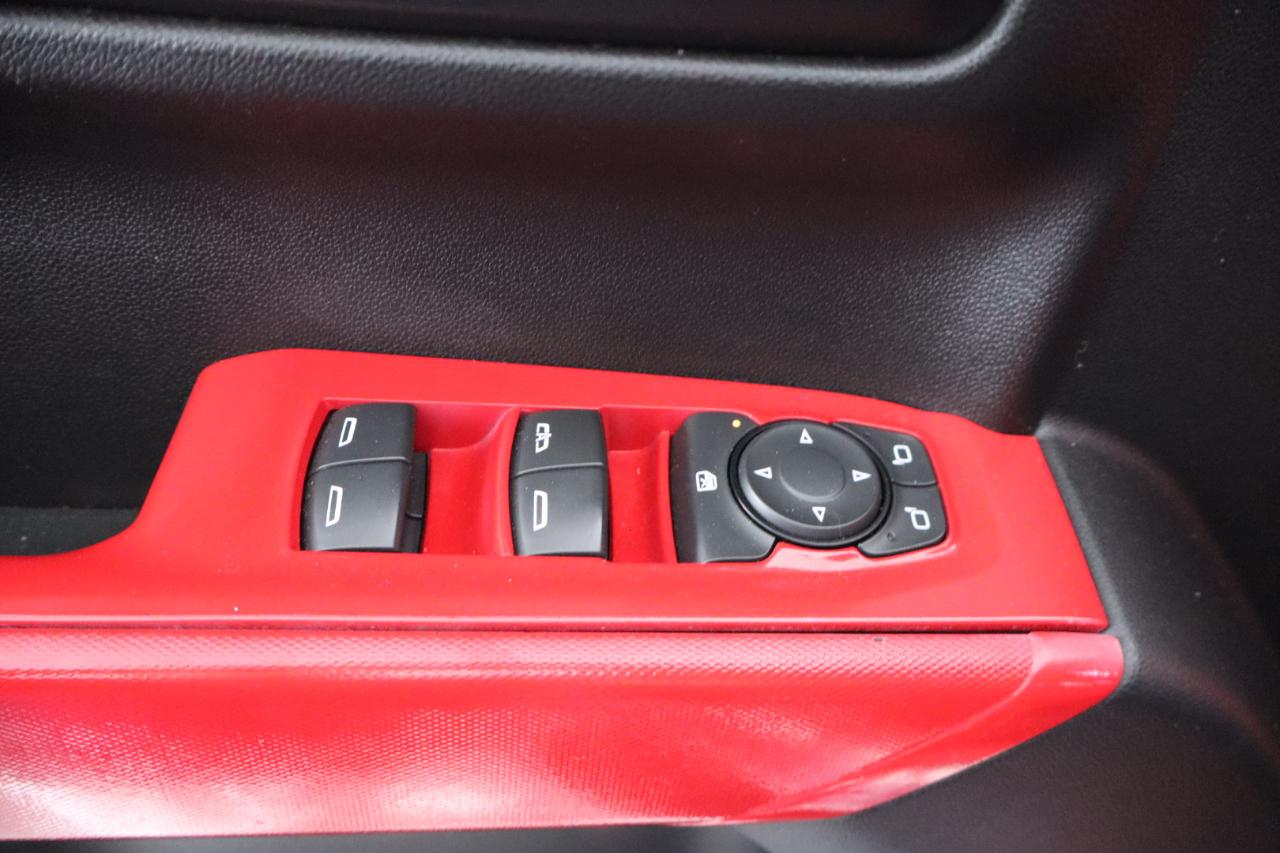 Chevrolet Silverado 1500 2WD Crew Cab 147" Custom 2020