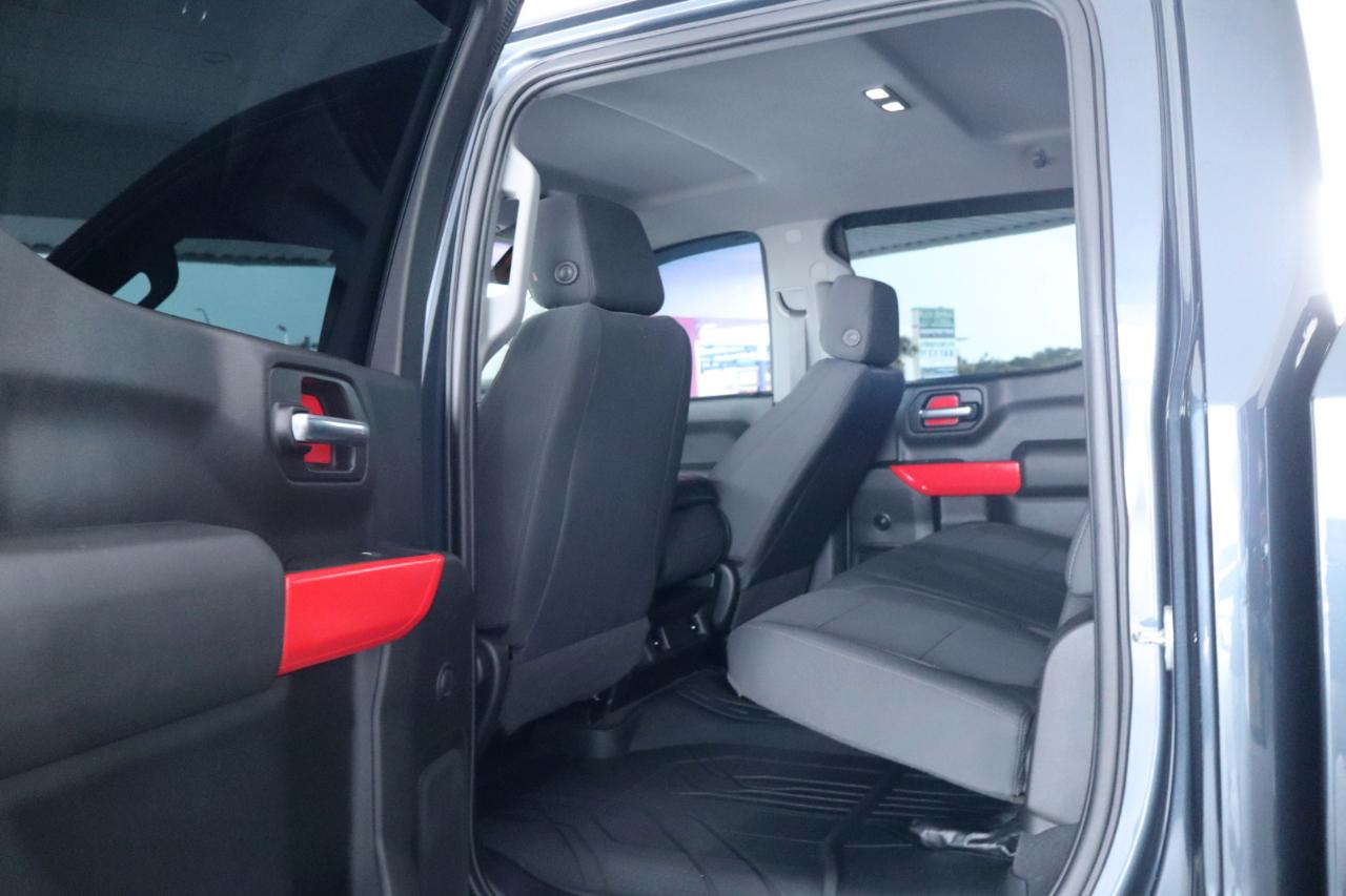 Chevrolet Silverado 1500 2WD Crew Cab 147" Custom 2020