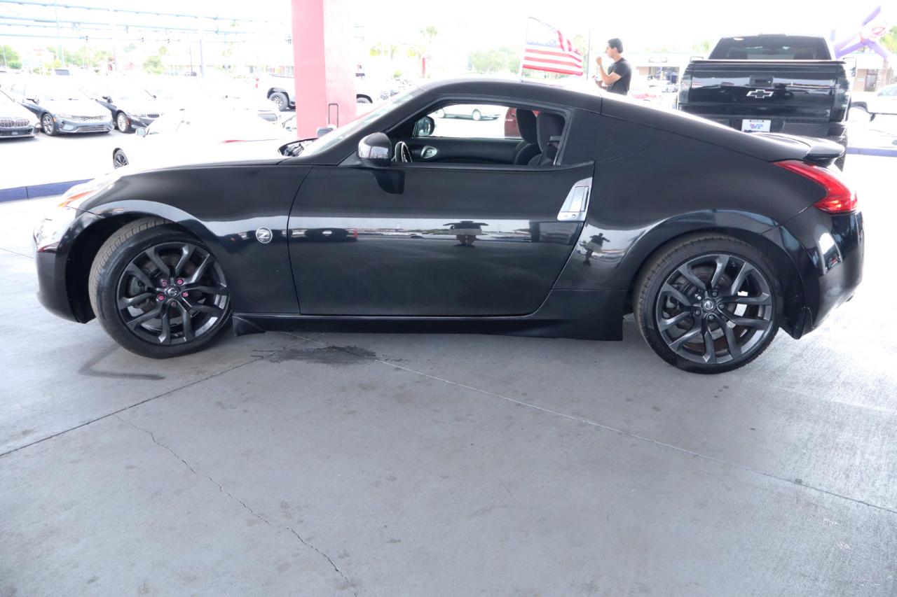 Nissan 370Z Coupe Manual 2017
