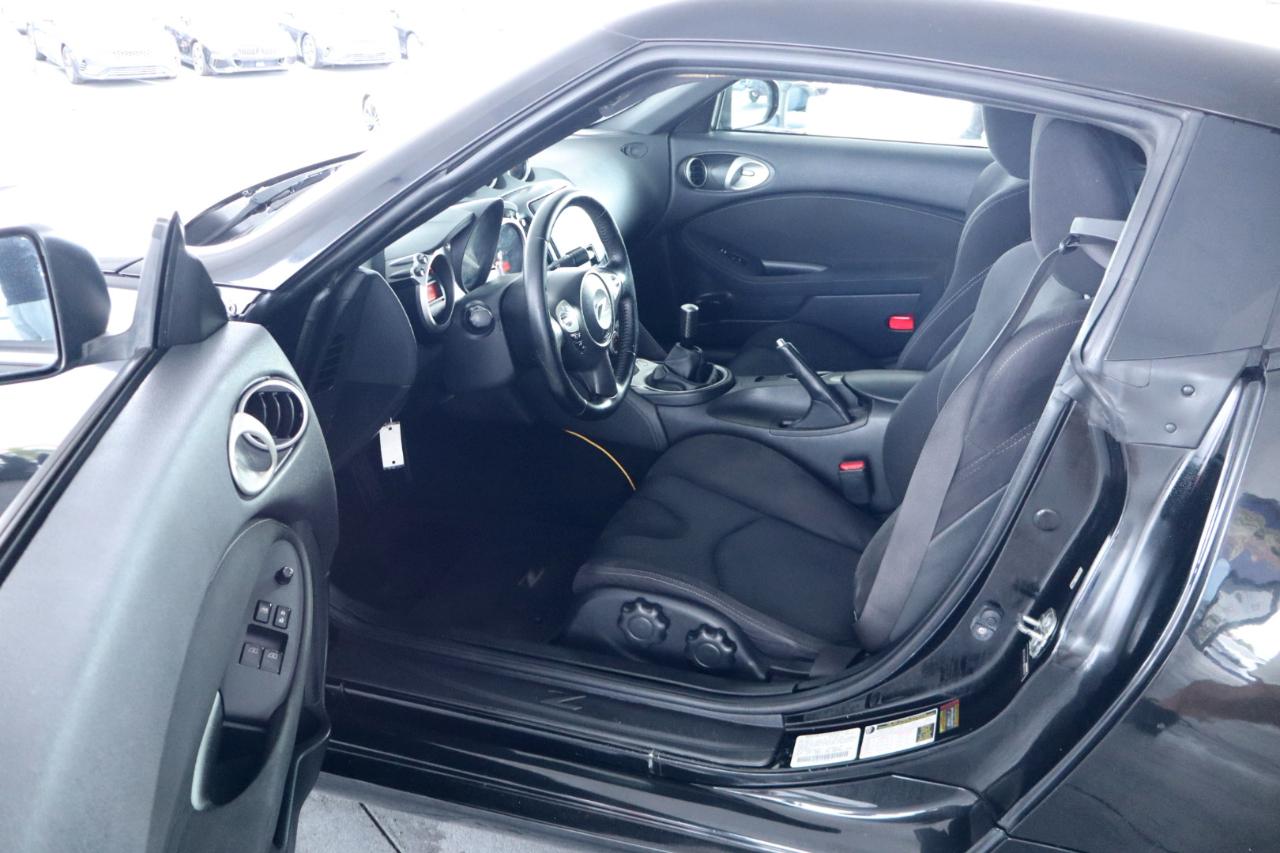 Nissan 370Z Coupe Manual 2017
