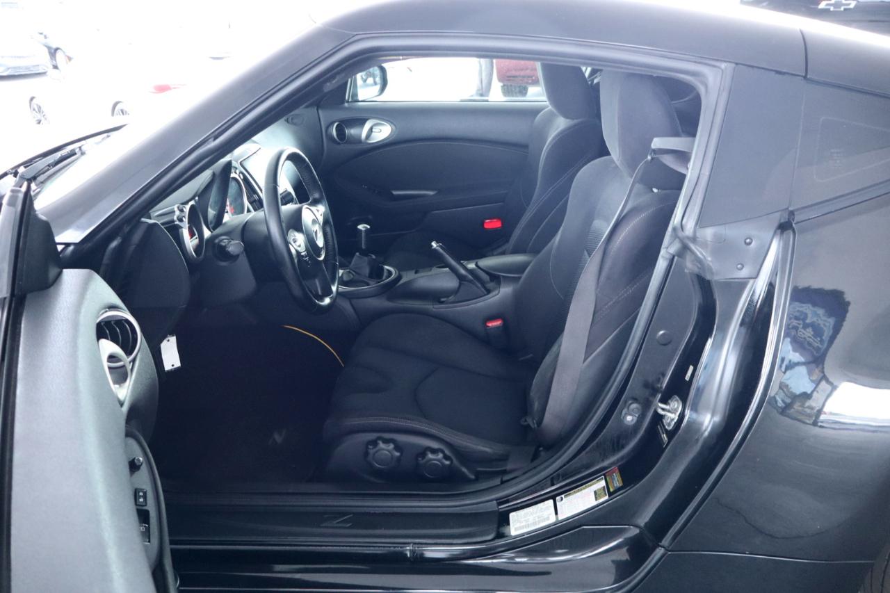 Nissan 370Z Coupe Manual 2017