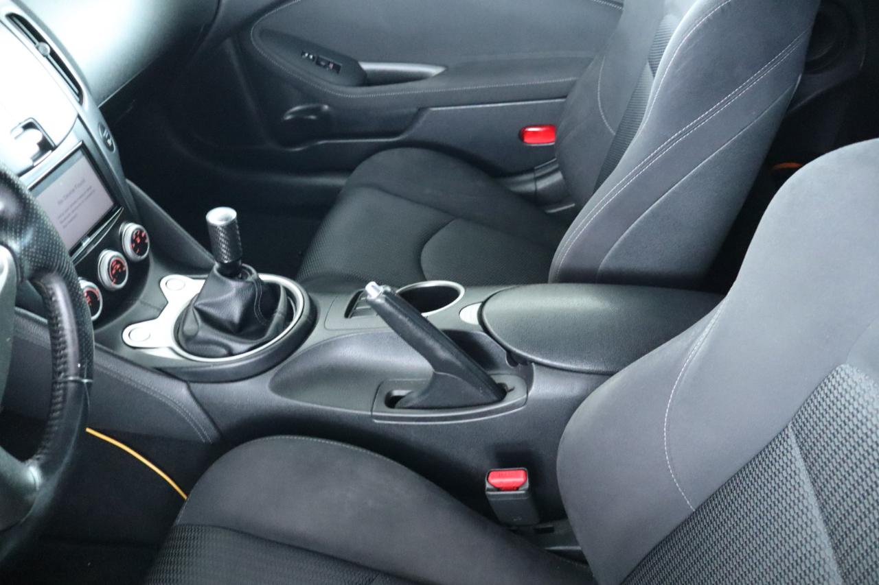 Nissan 370Z Coupe Manual 2017