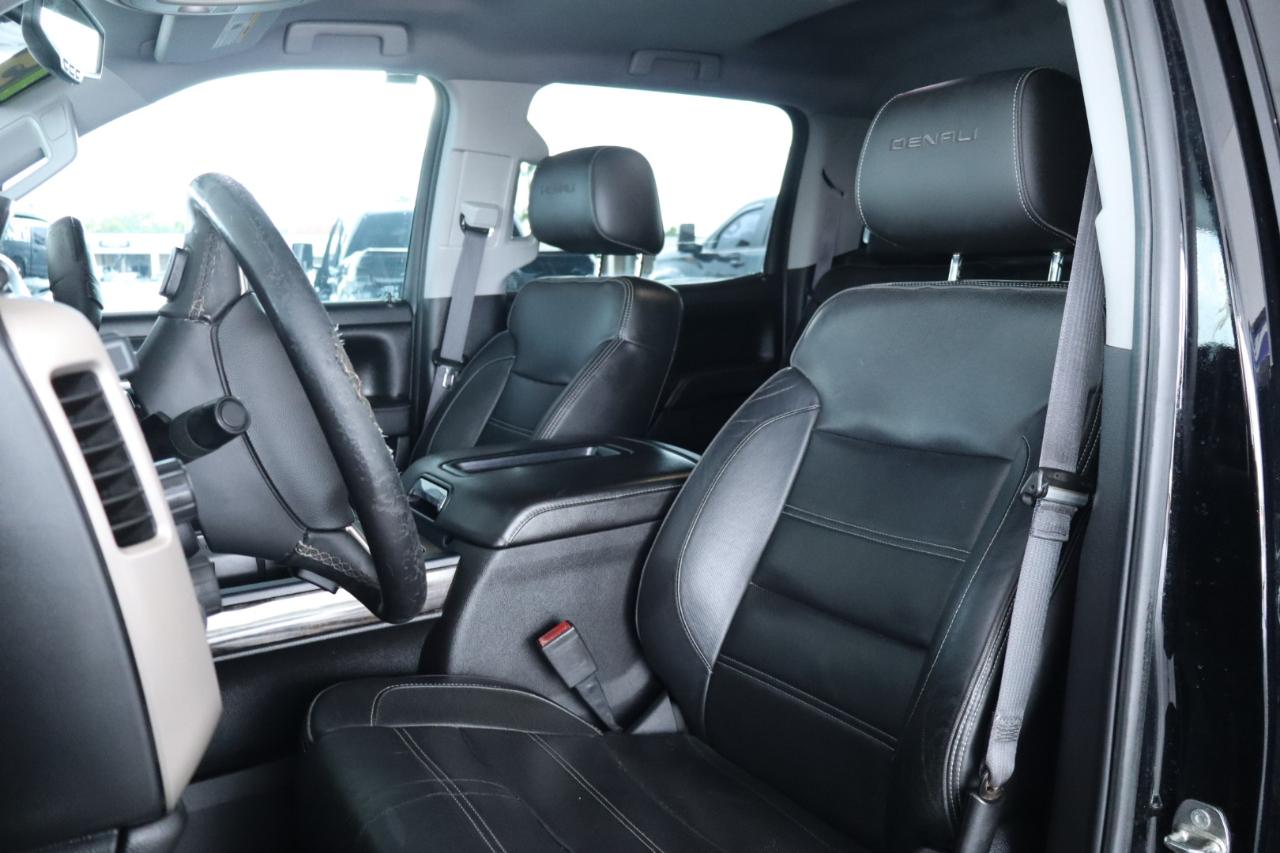 GMC Sierra 1500 4WD Crew Cab 143.5" Denali 2015