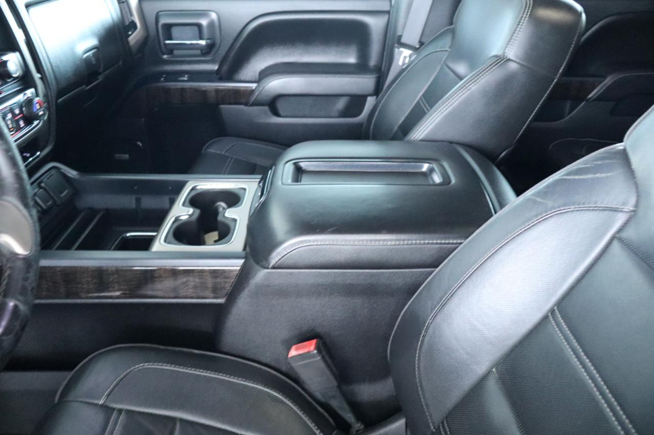 GMC Sierra 1500 4WD Crew Cab 143.5" Denali 2015