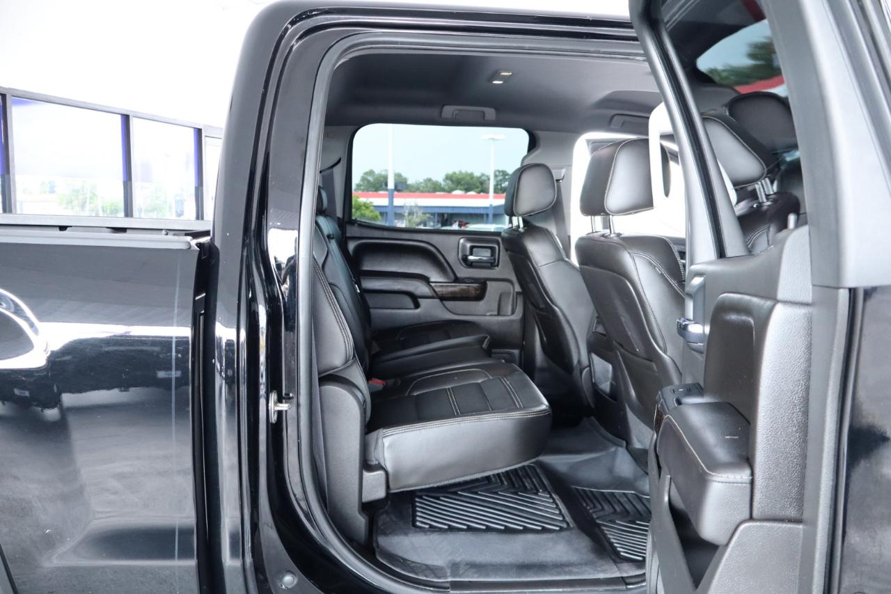 GMC Sierra 1500 4WD Crew Cab 143.5" Denali 2015
