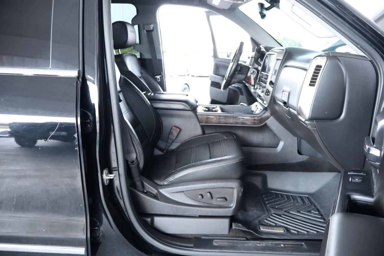 GMC Sierra 1500 4WD Crew Cab 143.5" Denali 2015