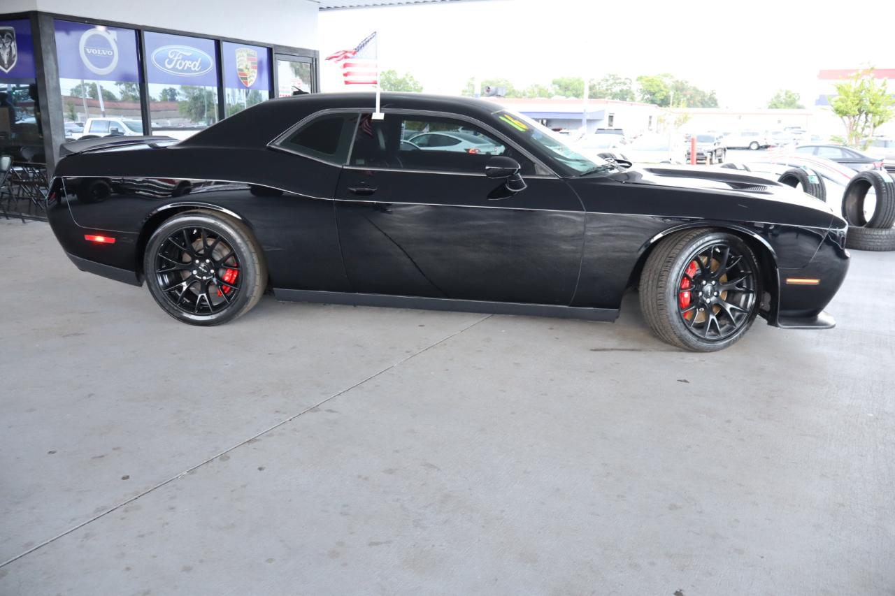 Dodge Challenger 2dr Cpe SRT Hellcat 2016