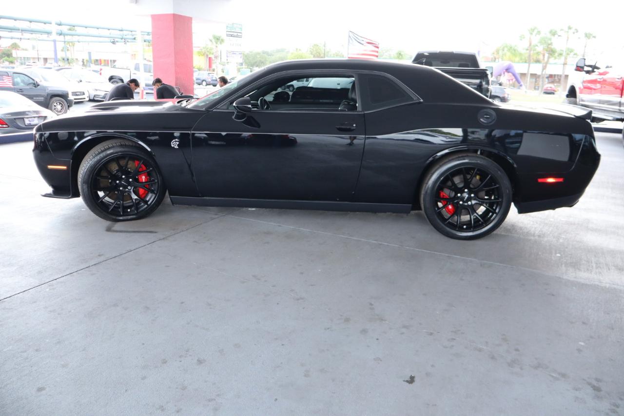 Dodge Challenger 2dr Cpe SRT Hellcat 2016