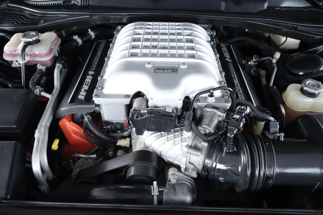 Dodge Challenger 2dr Cpe SRT Hellcat 2016