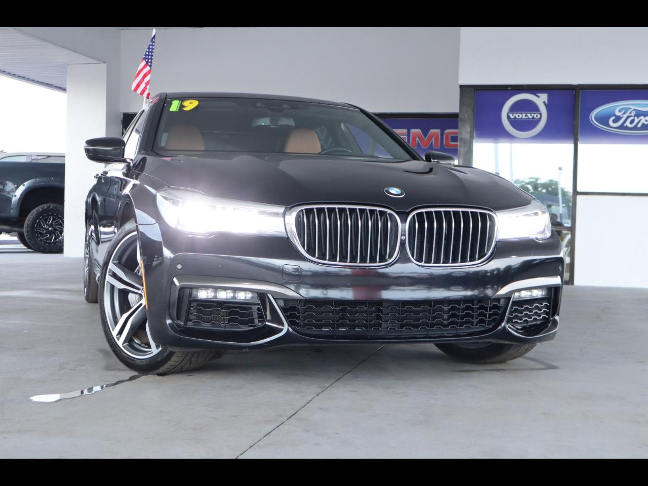 BMW 7 Series 740i Sedan 2019
