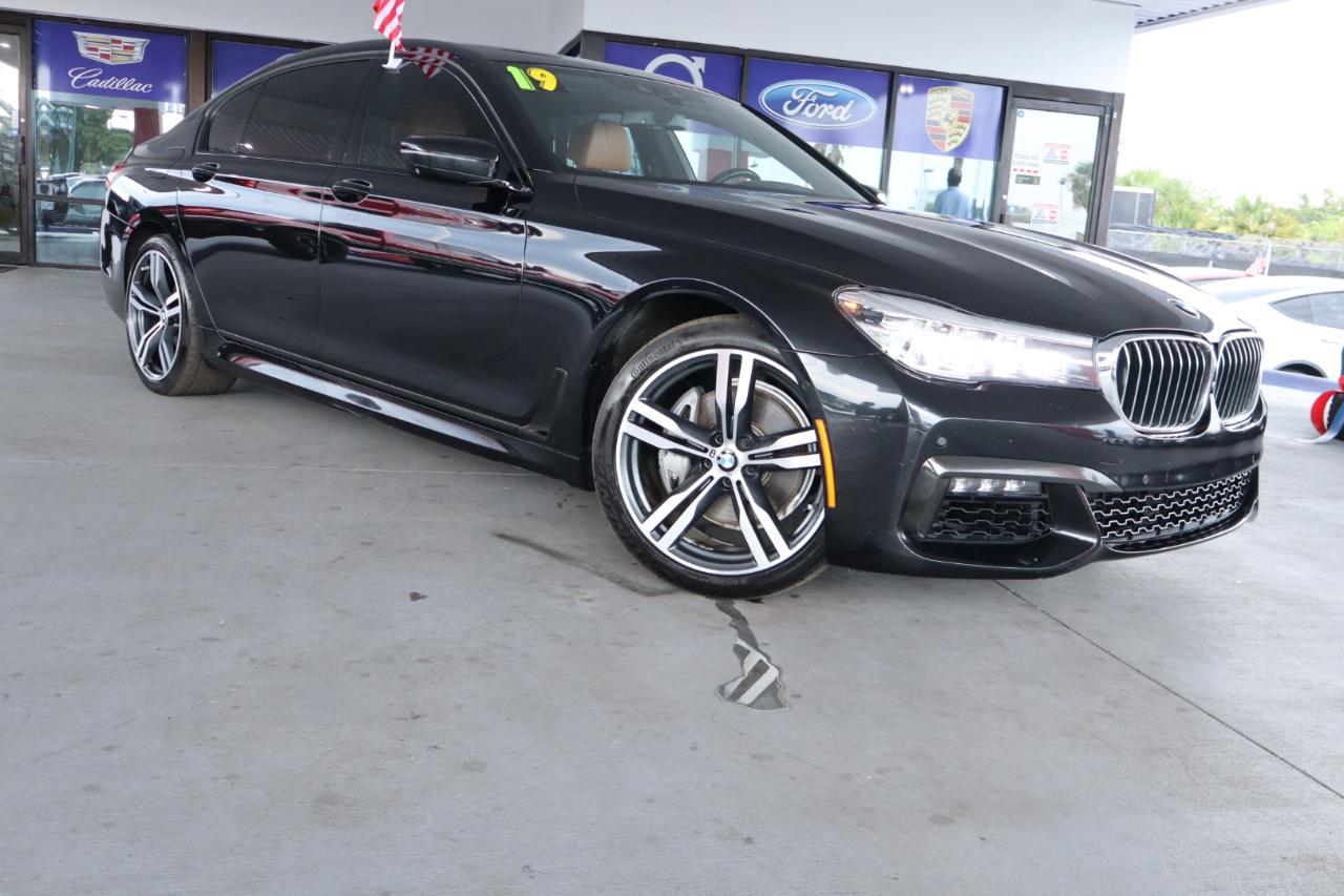 BMW 7 Series 740i Sedan 2019