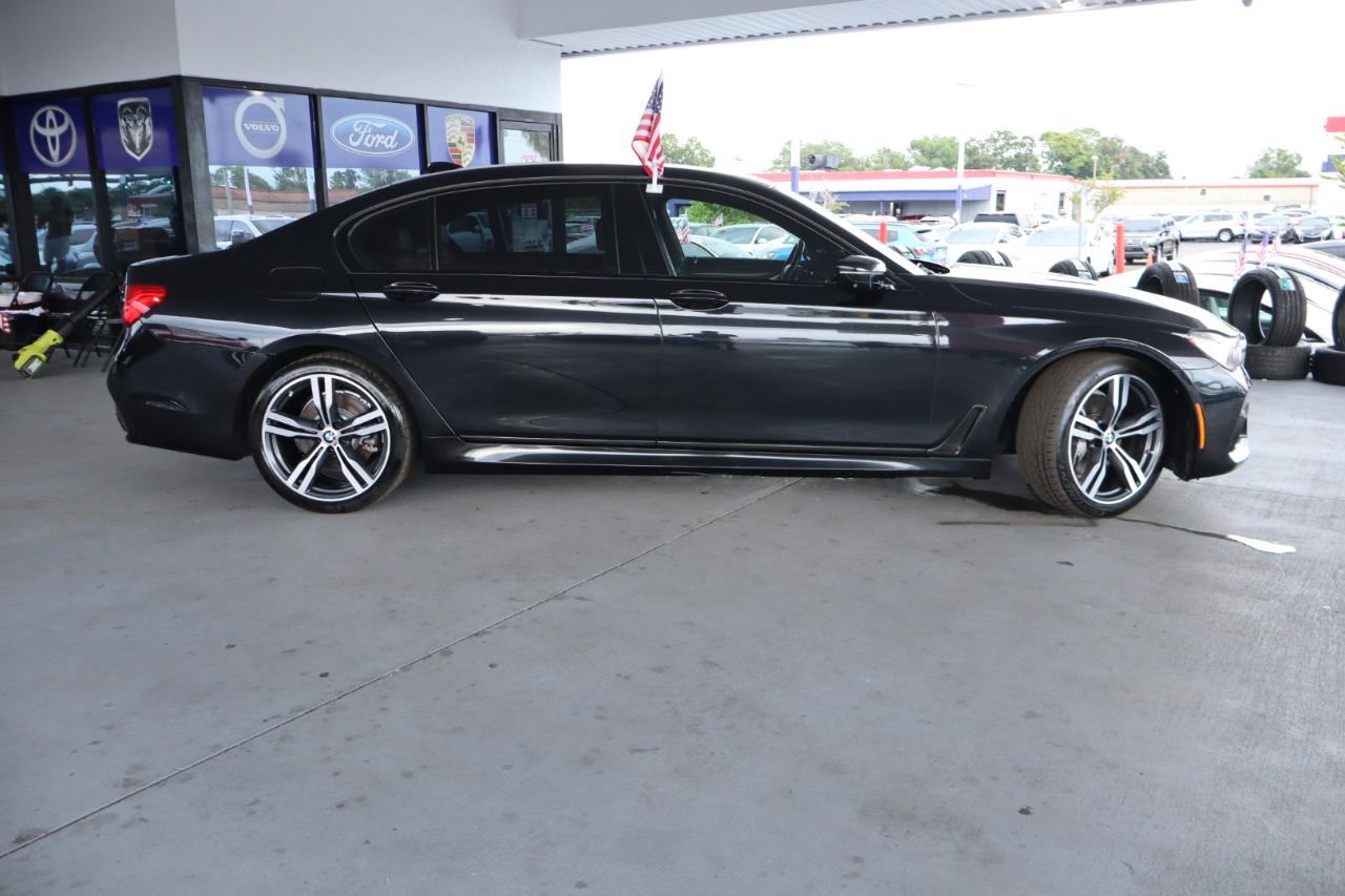 BMW 7 Series 740i Sedan 2019