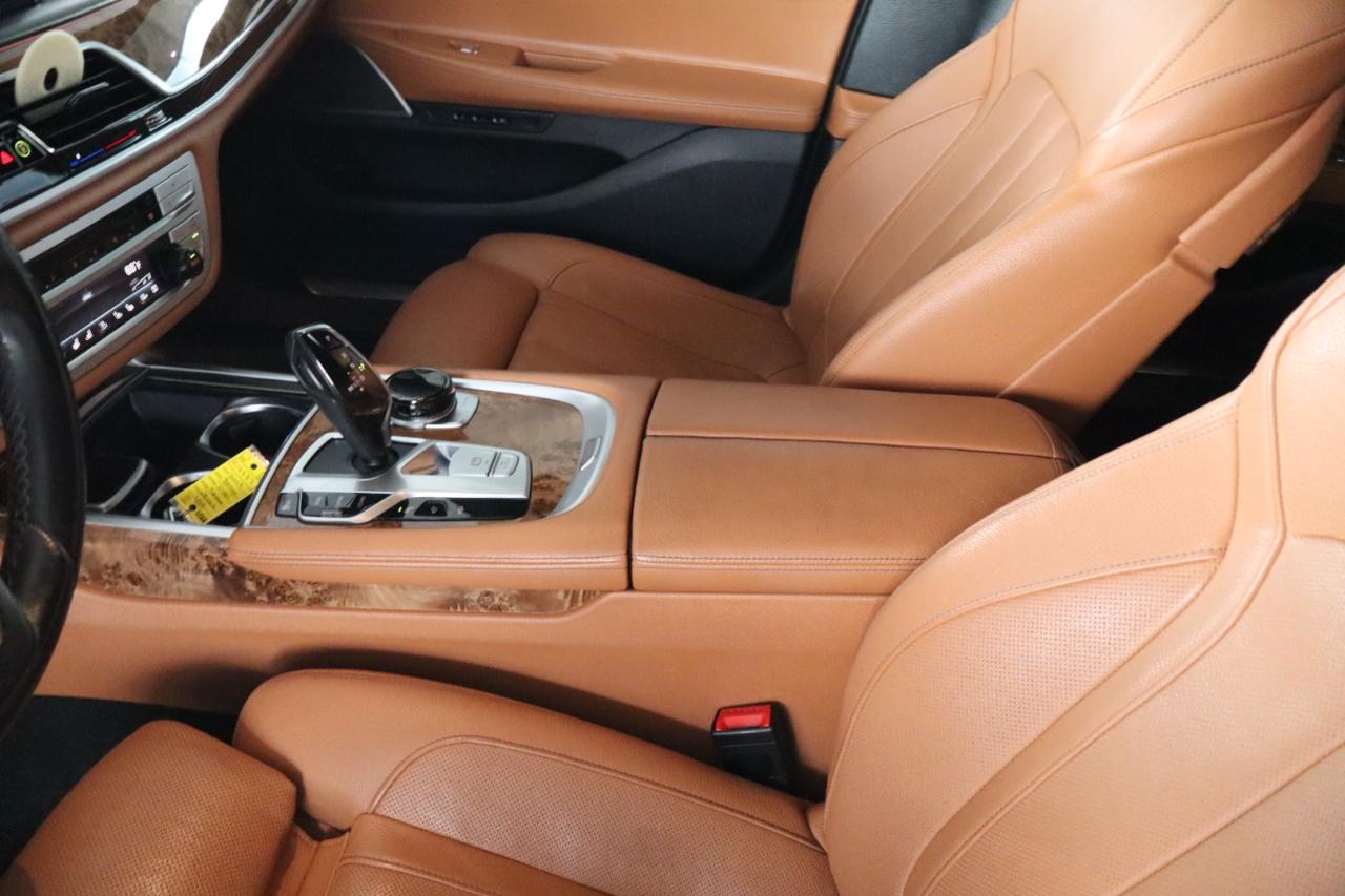 BMW 7 Series 740i Sedan 2019