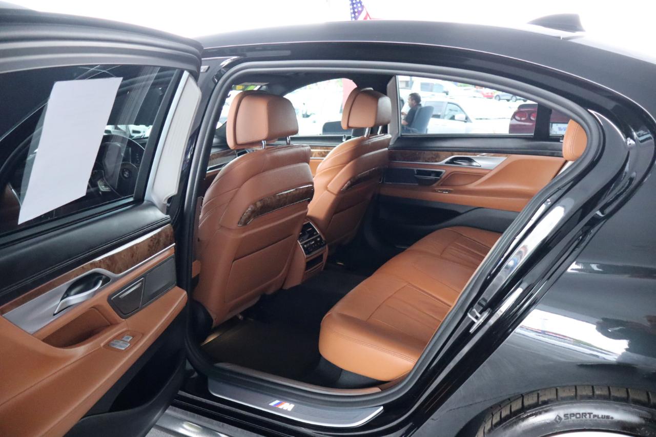 BMW 7 Series 740i Sedan 2019