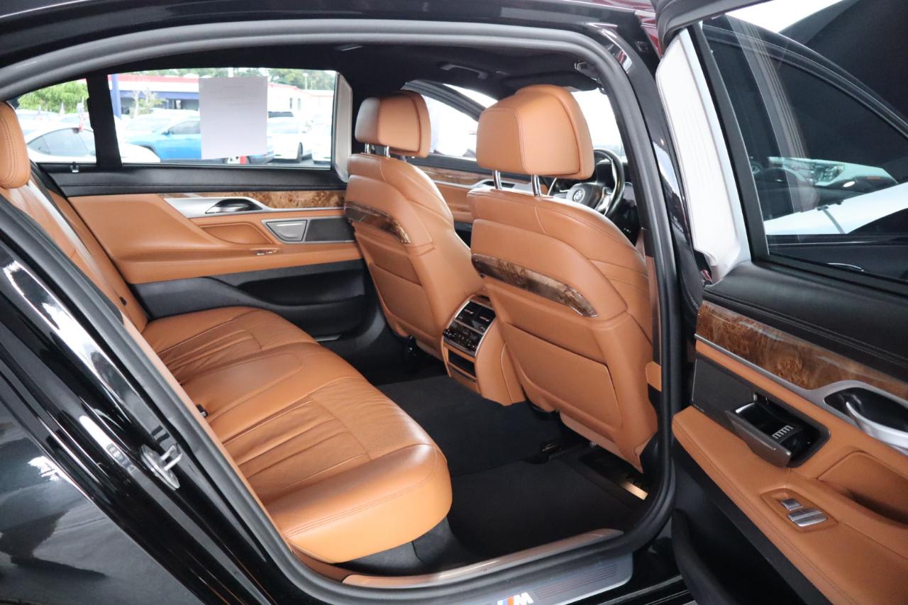 BMW 7 Series 740i Sedan 2019