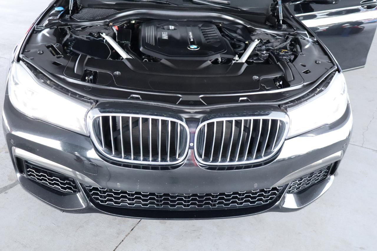 BMW 7 Series 740i Sedan 2019