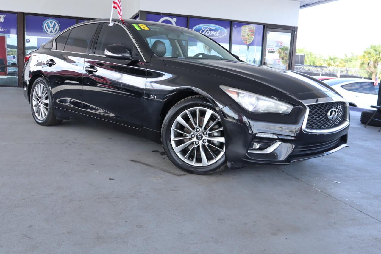 Infiniti Q50 3.0t LUXE RWD 2018