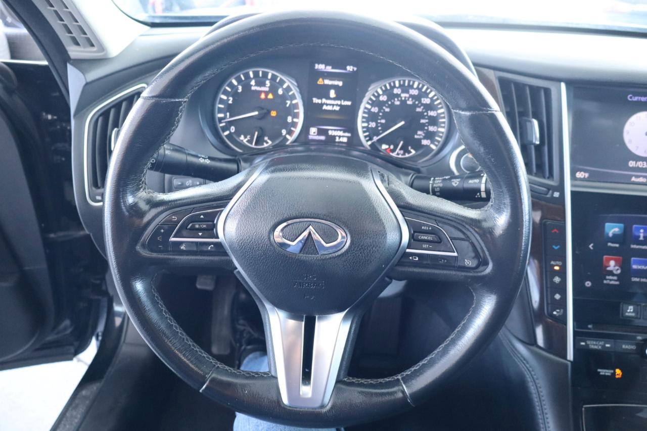 Infiniti Q50 3.0t LUXE RWD 2018