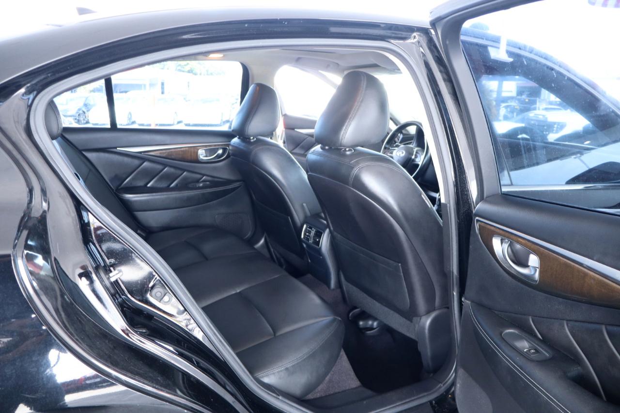 Infiniti Q50 3.0t LUXE RWD 2018