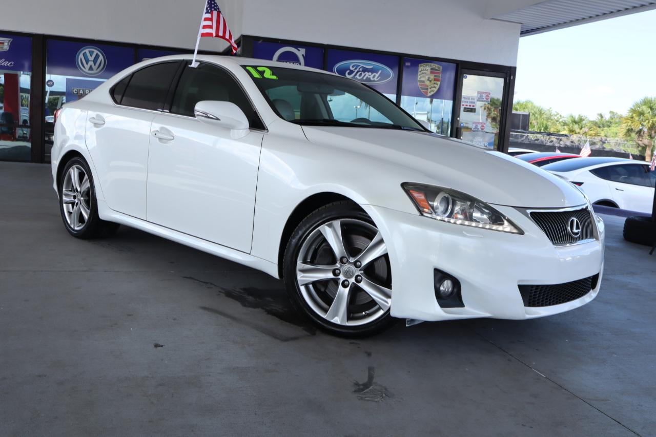 Lexus IS 350 4dr Sdn RWD 2012