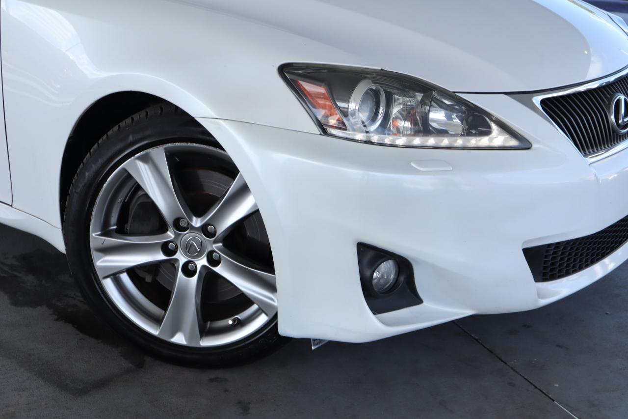 Lexus IS 350 4dr Sdn RWD 2012