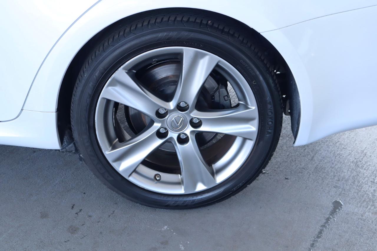 Lexus IS 350 4dr Sdn RWD 2012