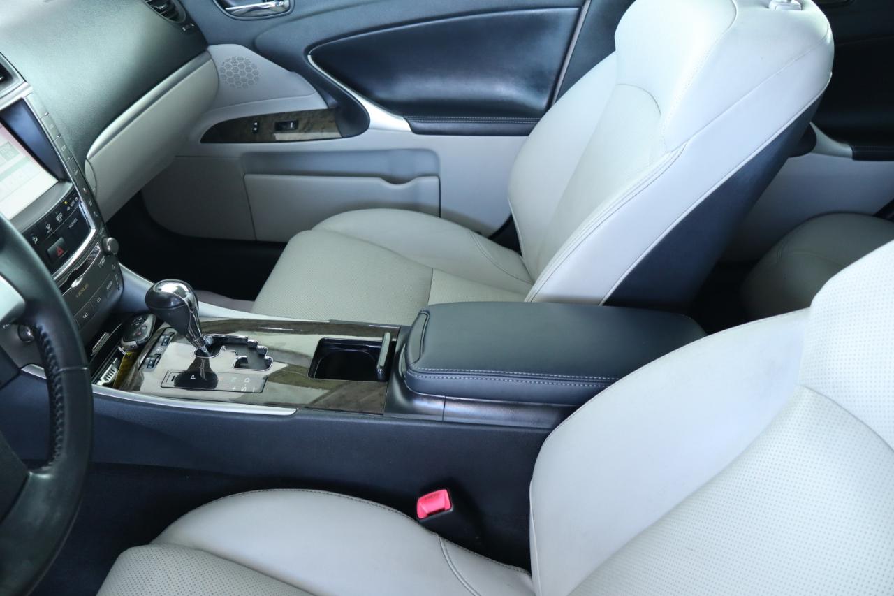 Lexus IS 350 4dr Sdn RWD 2012