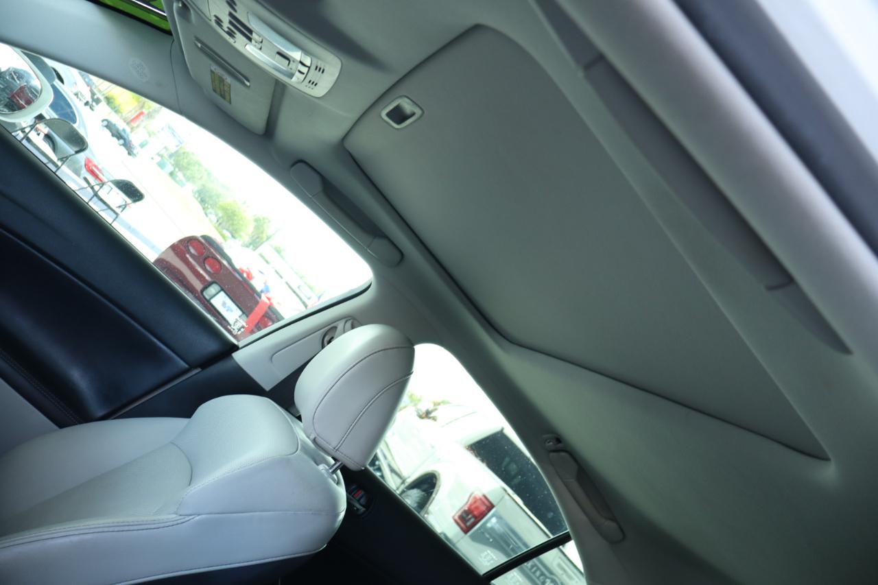 Lexus IS 350 4dr Sdn RWD 2012