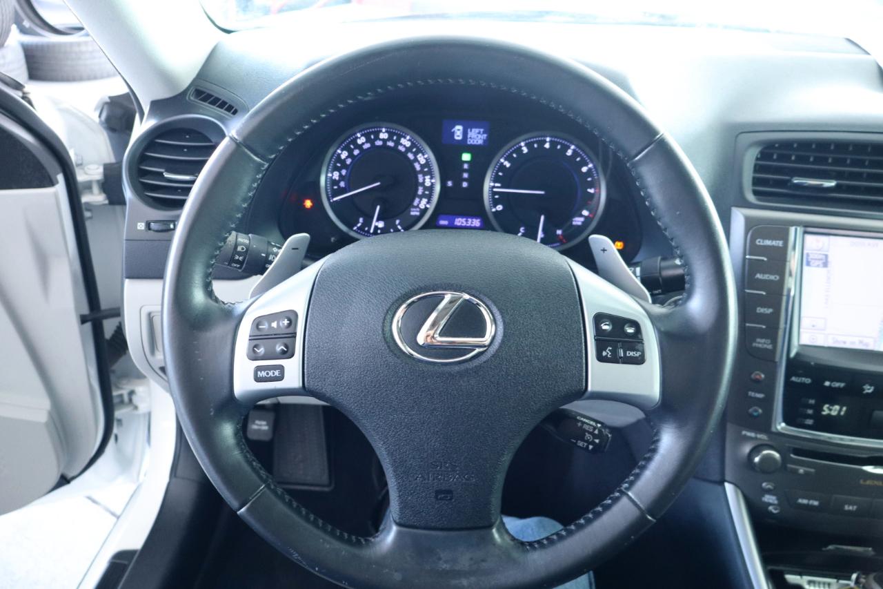 Lexus IS 350 4dr Sdn RWD 2012