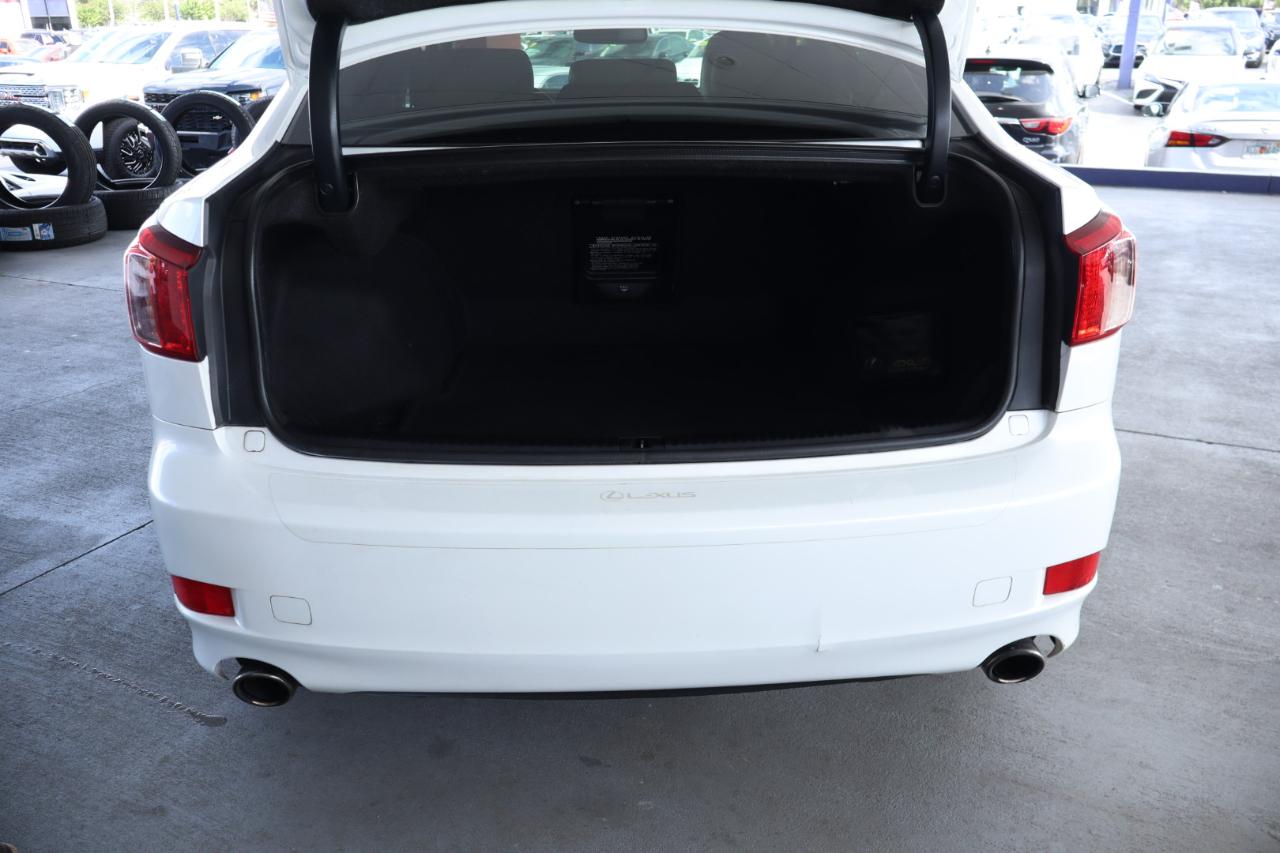 Lexus IS 350 4dr Sdn RWD 2012