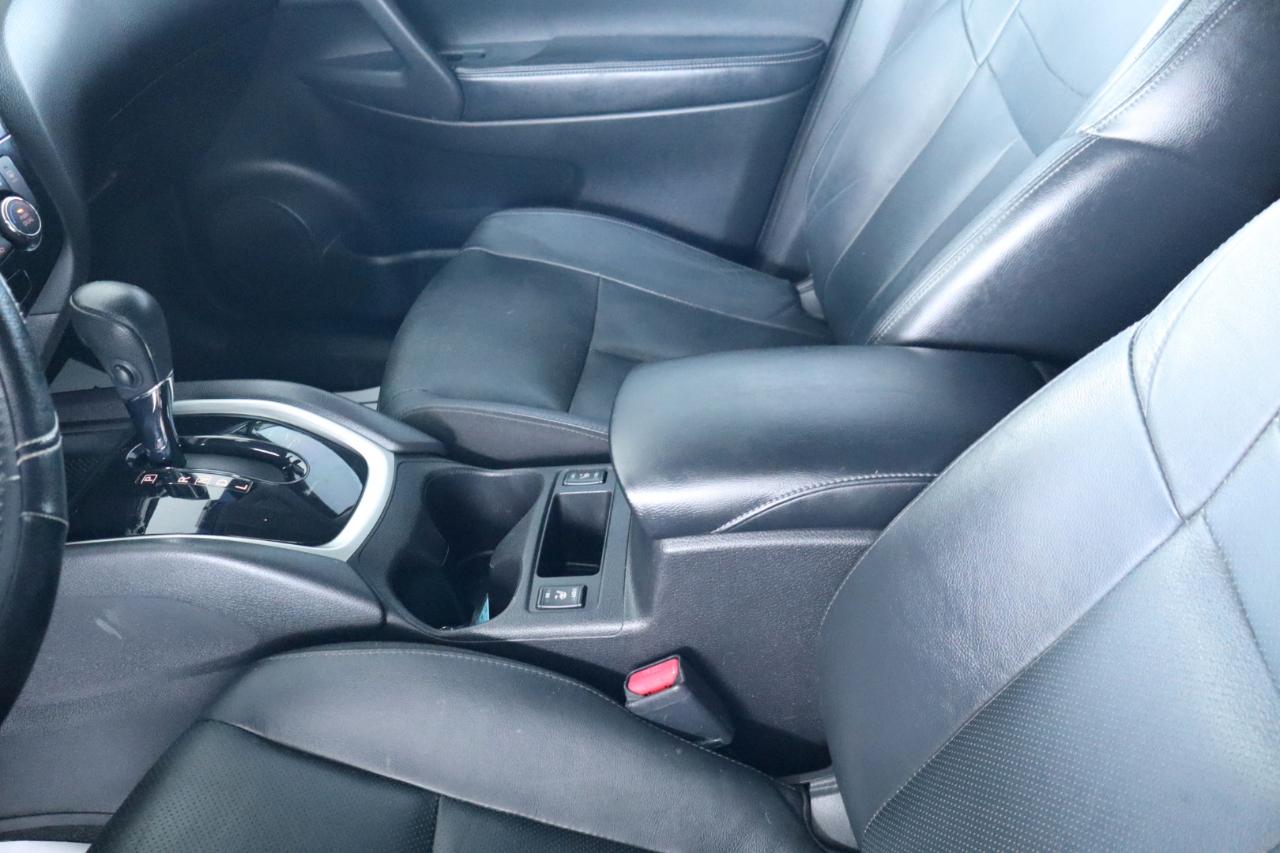 Nissan Rogue FWD 4dr S 2015