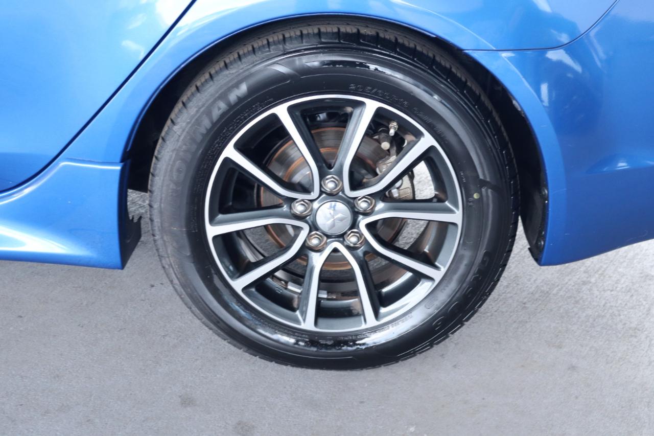 Mitsubishi Lancer ES 2.0 FWD CVT 2017