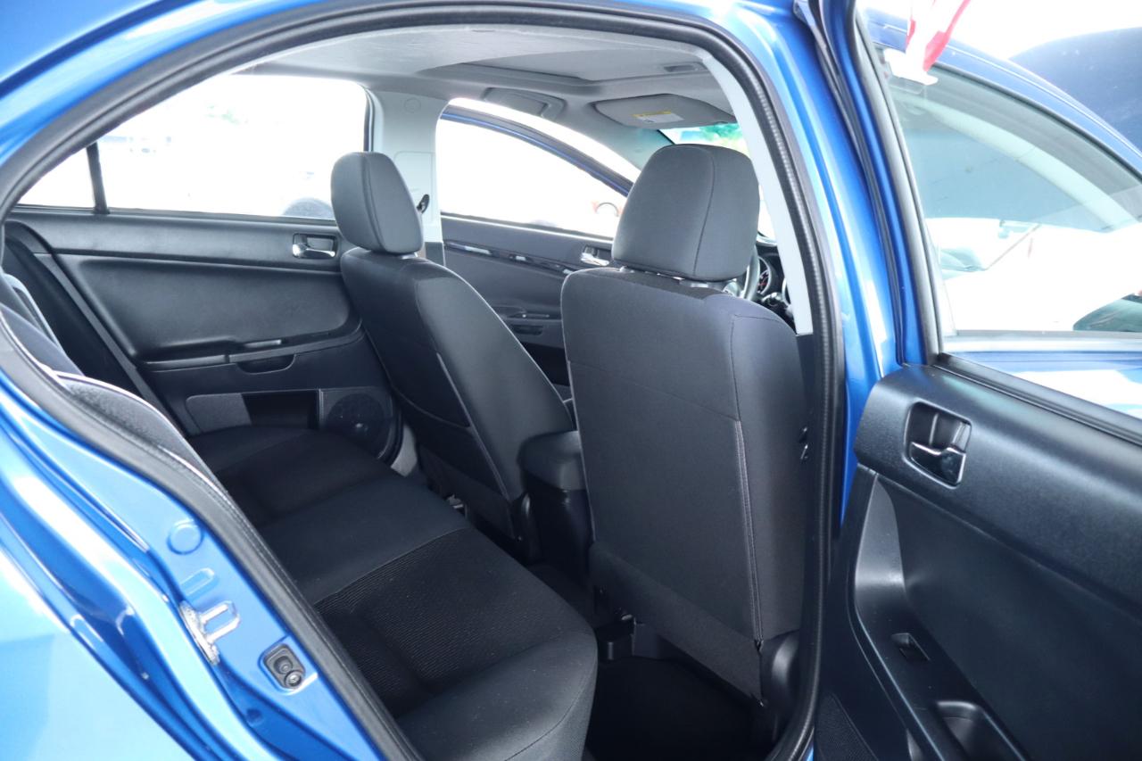 Mitsubishi Lancer ES 2.0 FWD CVT 2017