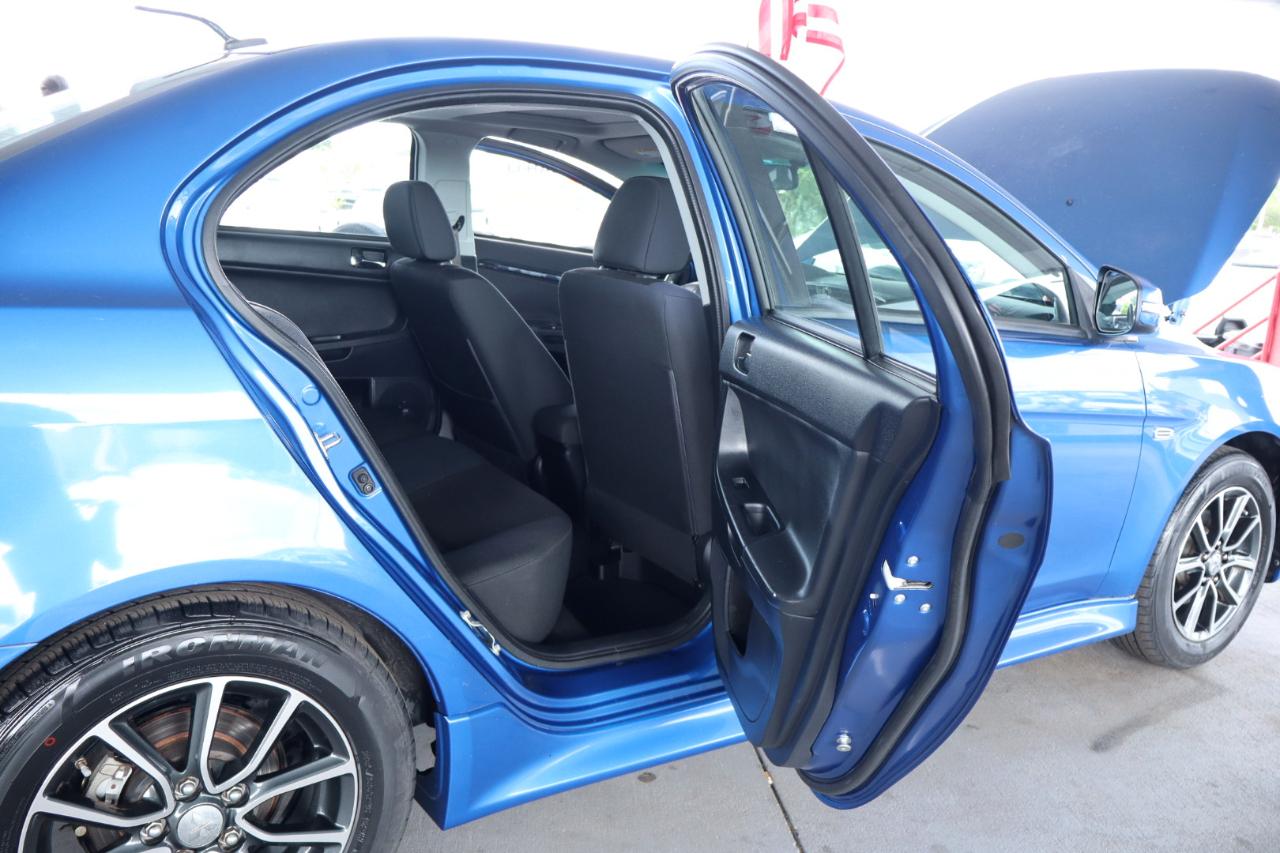Mitsubishi Lancer ES 2.0 FWD CVT 2017