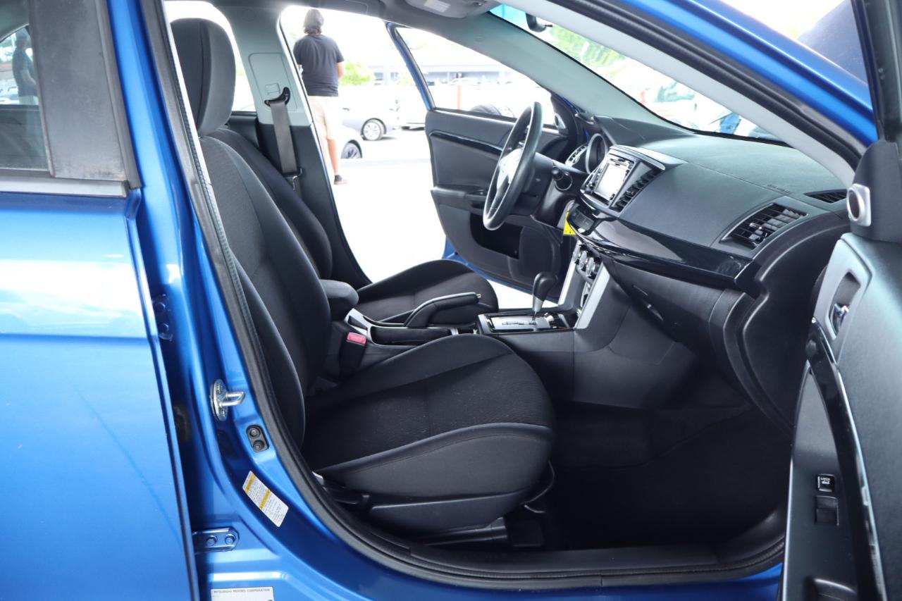 Mitsubishi Lancer ES 2.0 FWD CVT 2017