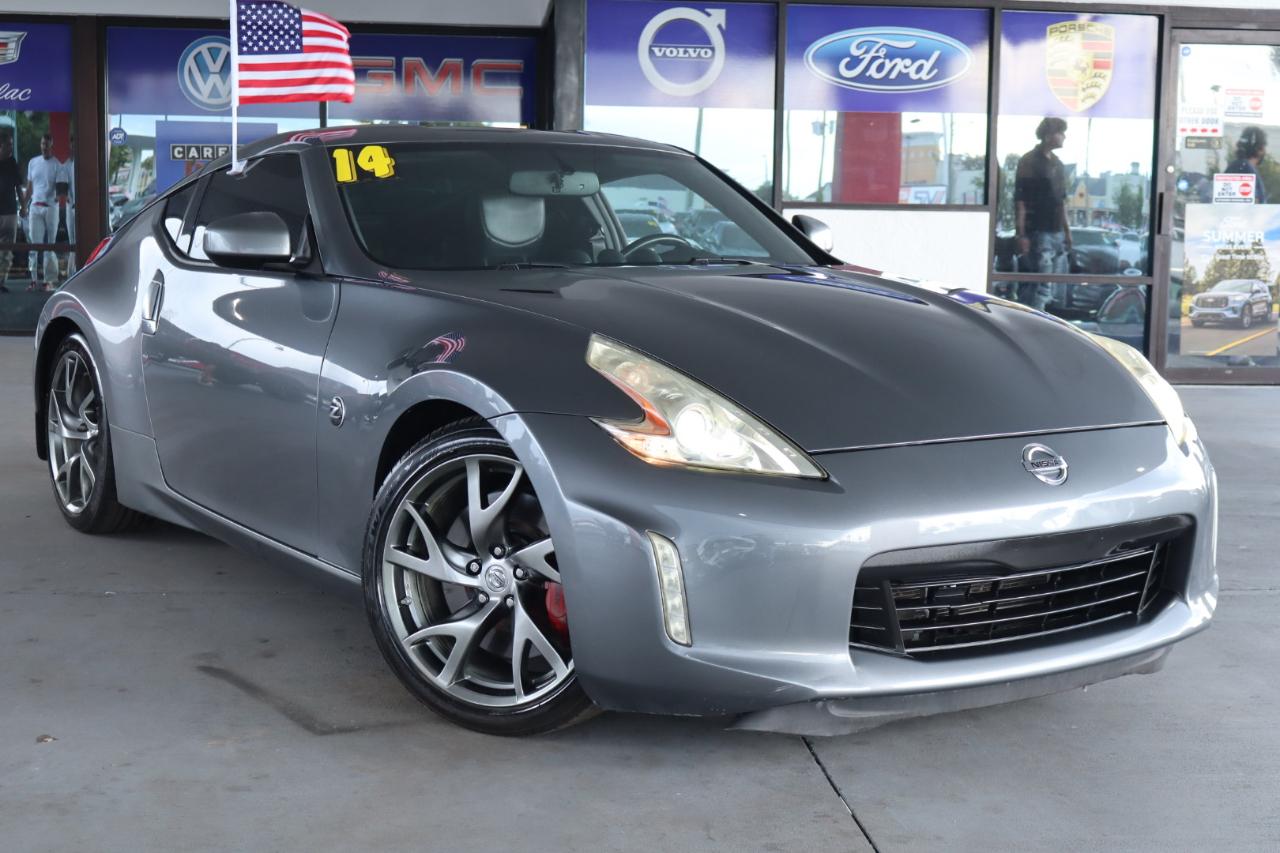 Nissan 370Z 2dr Cpe Auto Touring 2014